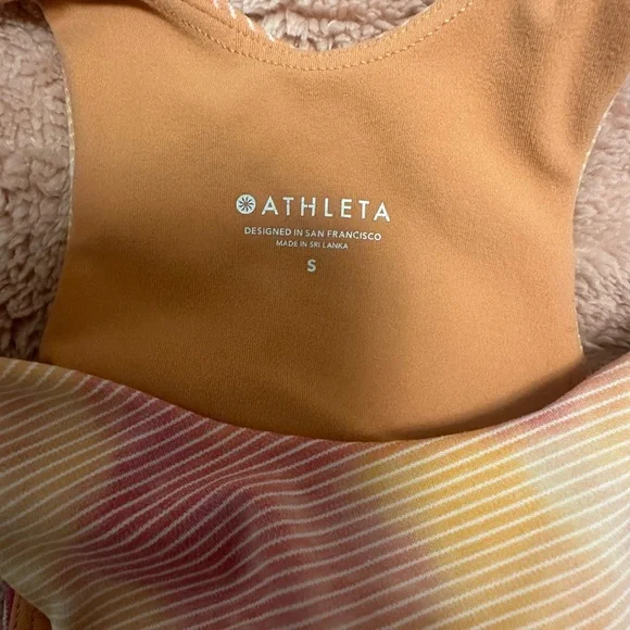 Athleta Conscious Textured Crop Spray Dye Island Coral/ Vintage Plum Size Small - Picture 3 of 3